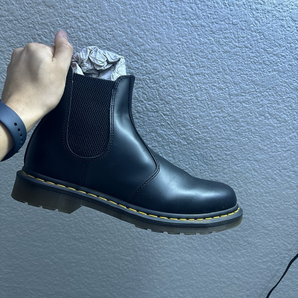 COPY - 2976 YELLOW STITCH SMOOTH LEATHER CHELSEA BOOTS Black